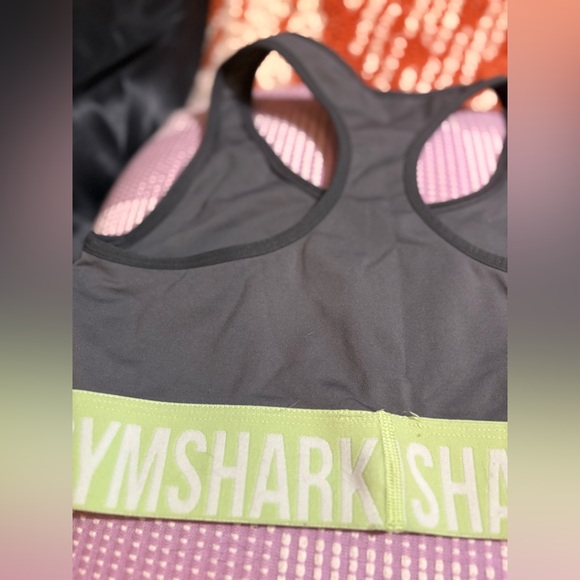 Gymshark sz L Sport Bra (no padding) - Picture 10 of 10